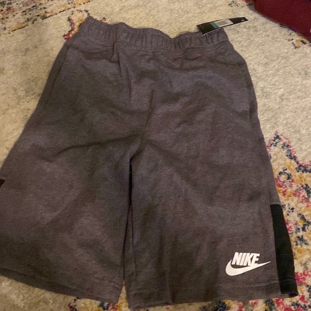 BOYS NIKE SHORTS